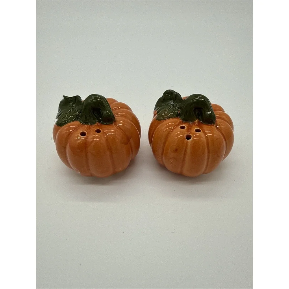 Pumpkin Salt‎ Pepper Shaker Set Ceramic Fall Harvest Orange